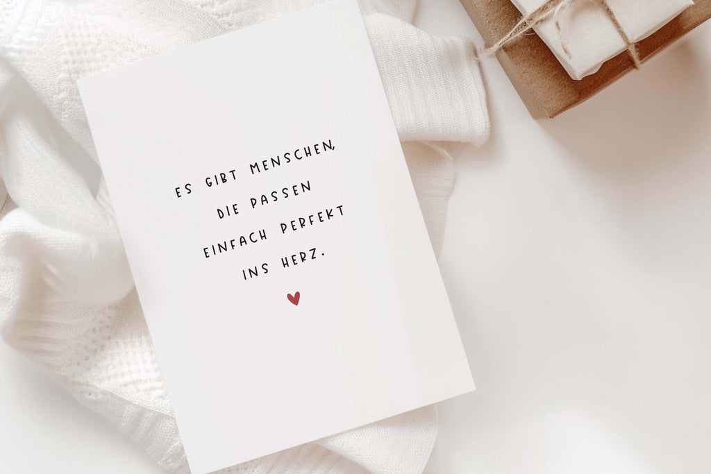 Postkarte "Es gibt Menschen die passen einfach perfekt ins Herz" DIN A6